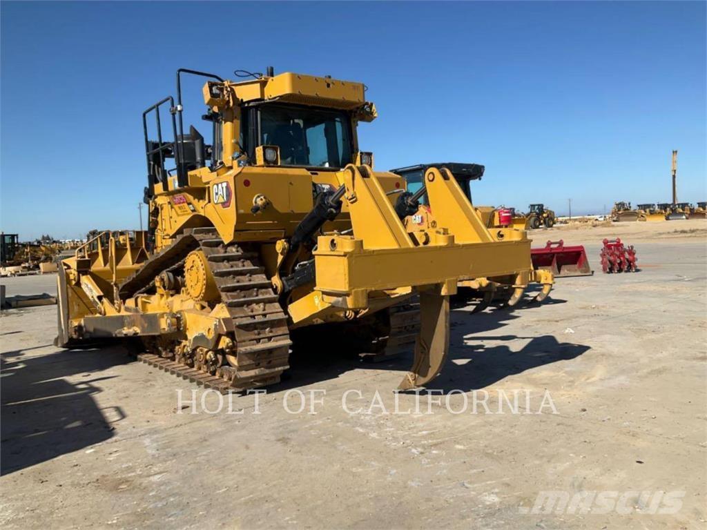 CAT D8T Верижни булдозери
