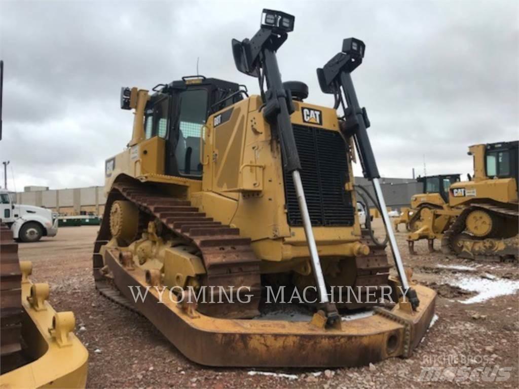 CAT D8T Верижни булдозери
