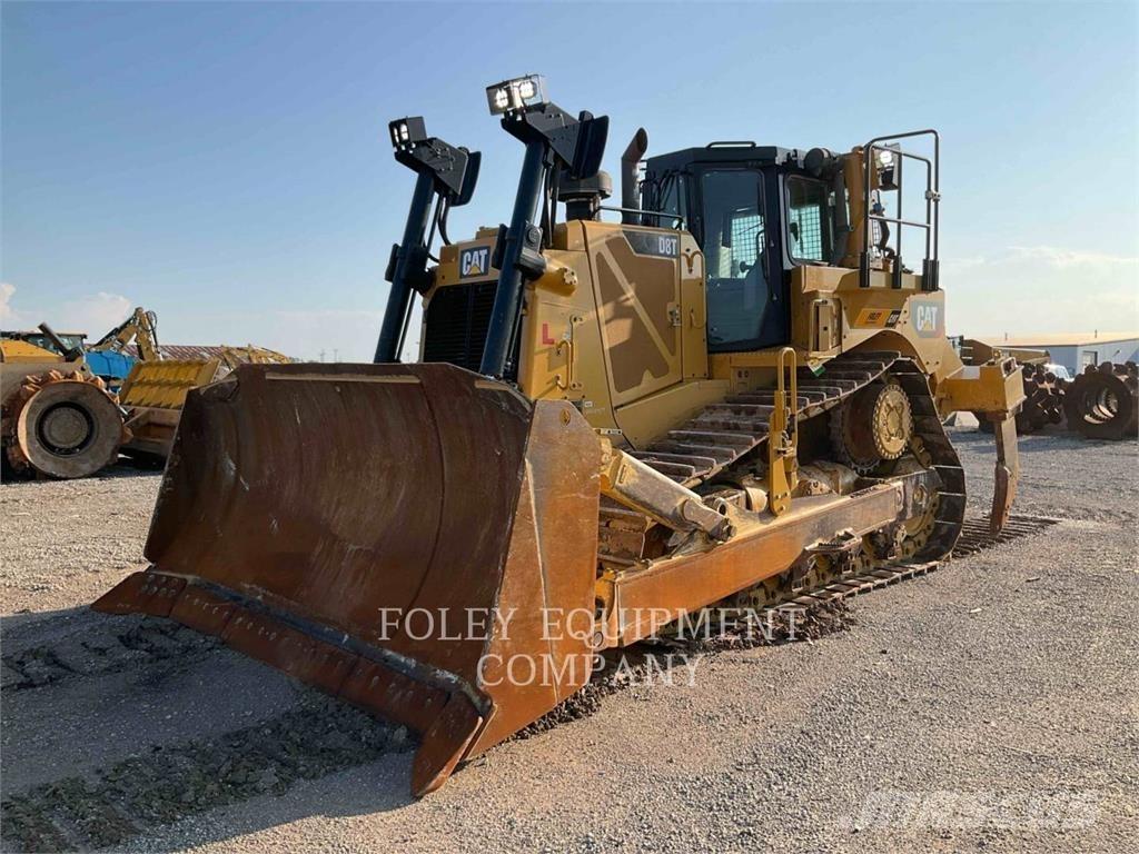 CAT D8T Верижни булдозери
