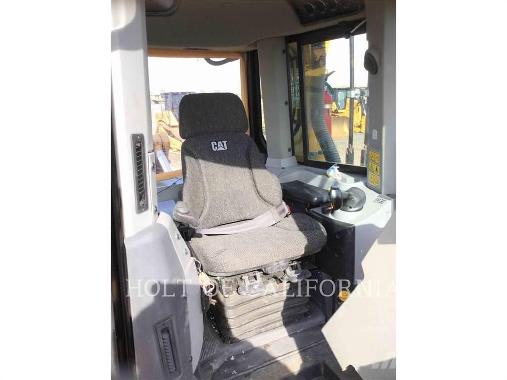CAT D8T 3W Верижни булдозери
