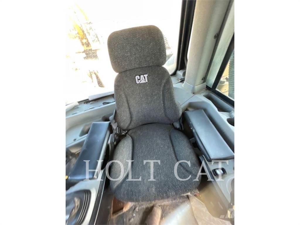 CAT D8T MS3 Верижни булдозери
