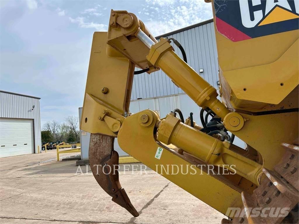 CAT D8T R Верижни булдозери

