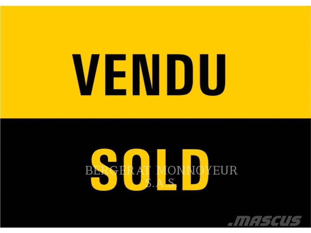 CAT D8T4F Верижни булдозери
