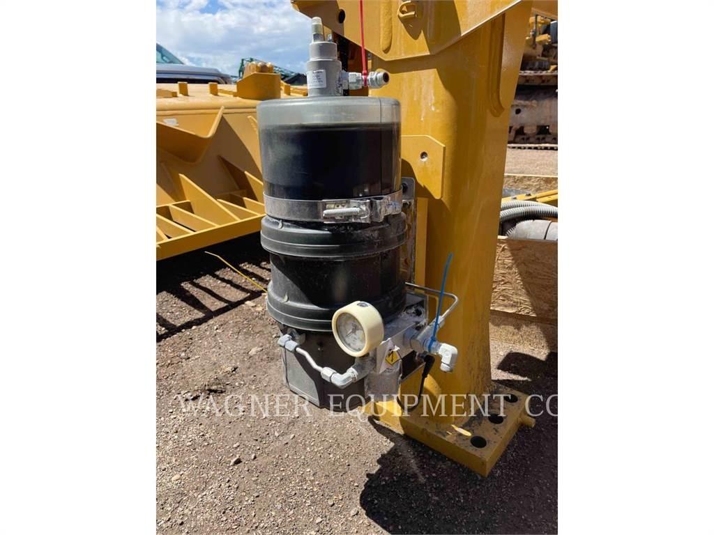 CAT D9 Верижни булдозери
