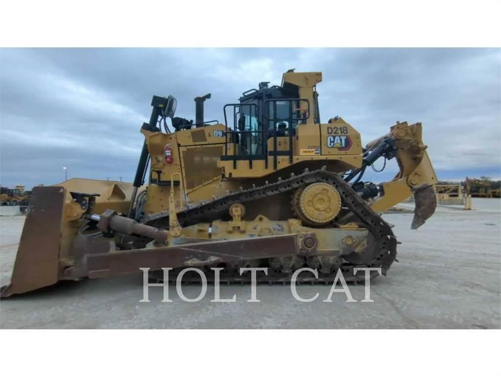 CAT D9 Верижни булдозери
