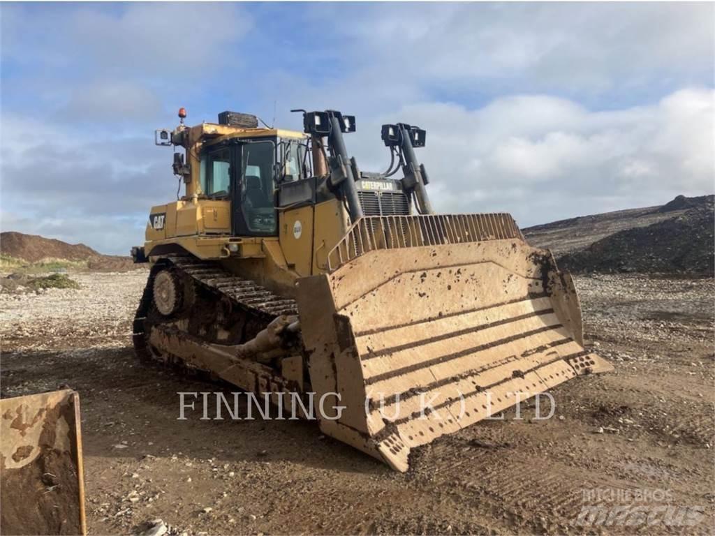 CAT D9 Верижни булдозери
