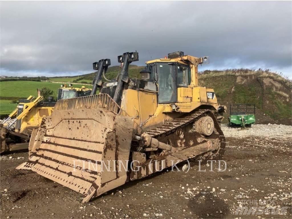CAT D9 Верижни булдозери
