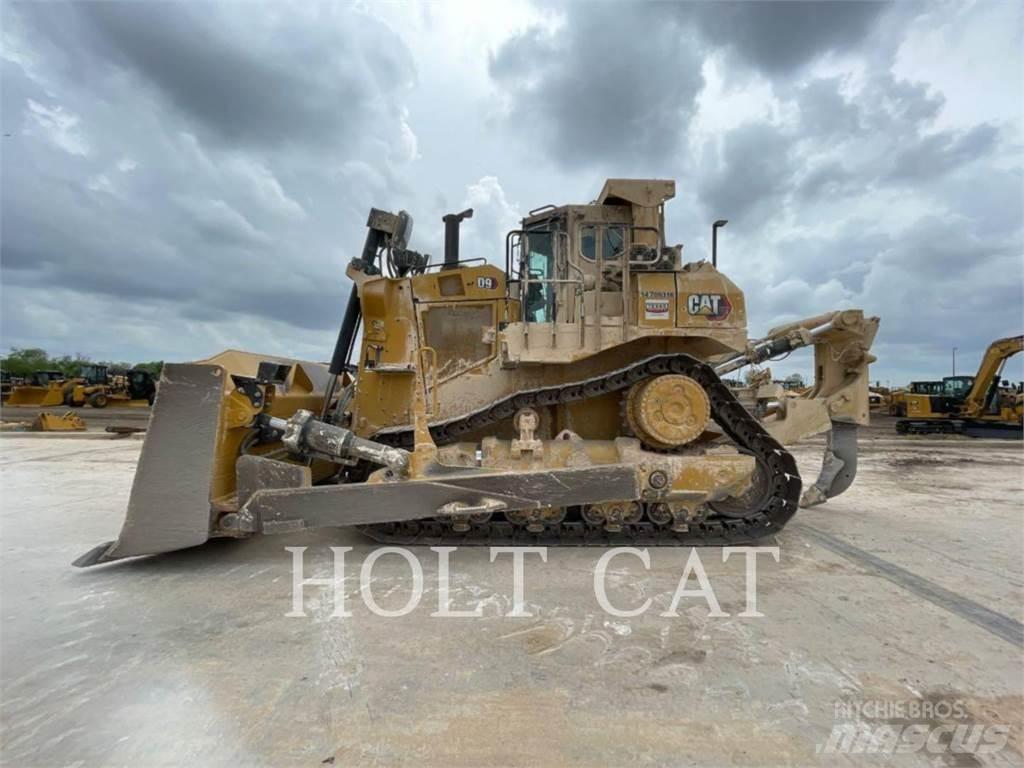 CAT D9 Верижни булдозери
