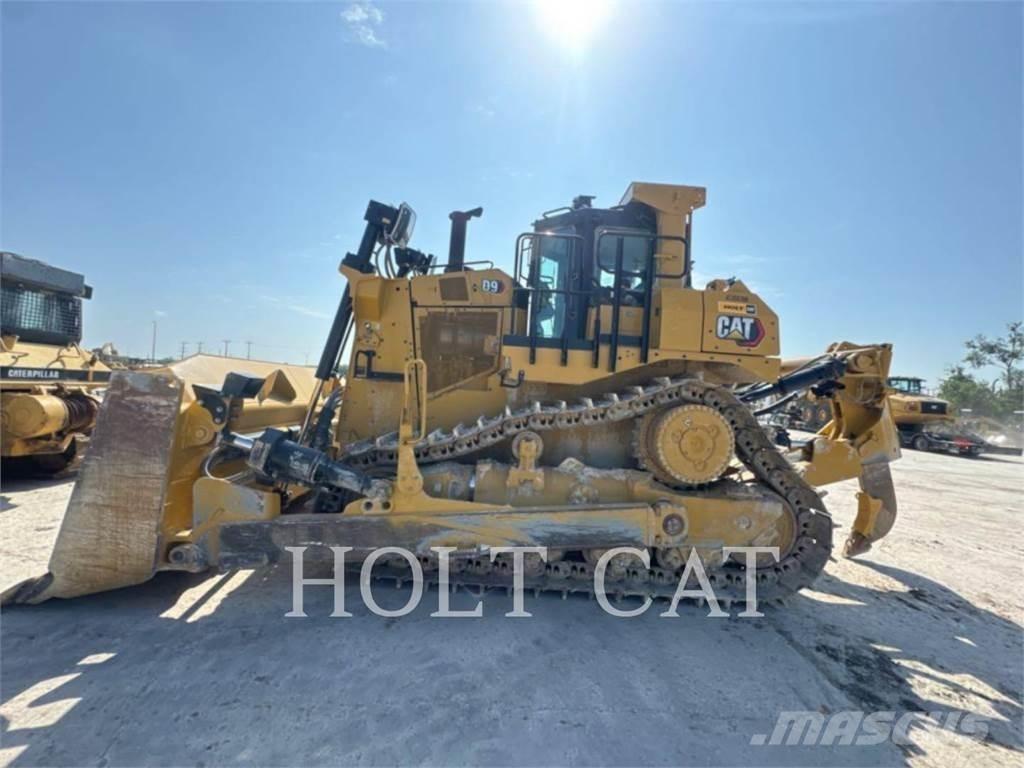 CAT D9 Верижни булдозери
