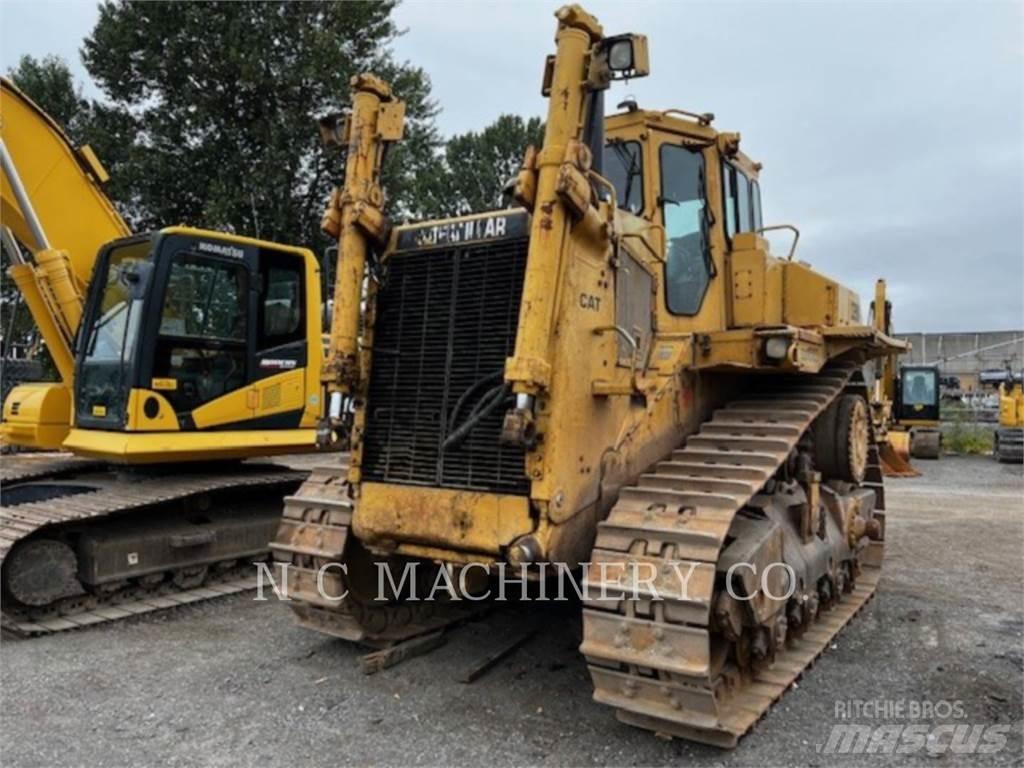 CAT D9N Верижни булдозери
