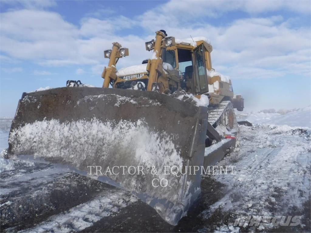 CAT D9N Верижни булдозери
