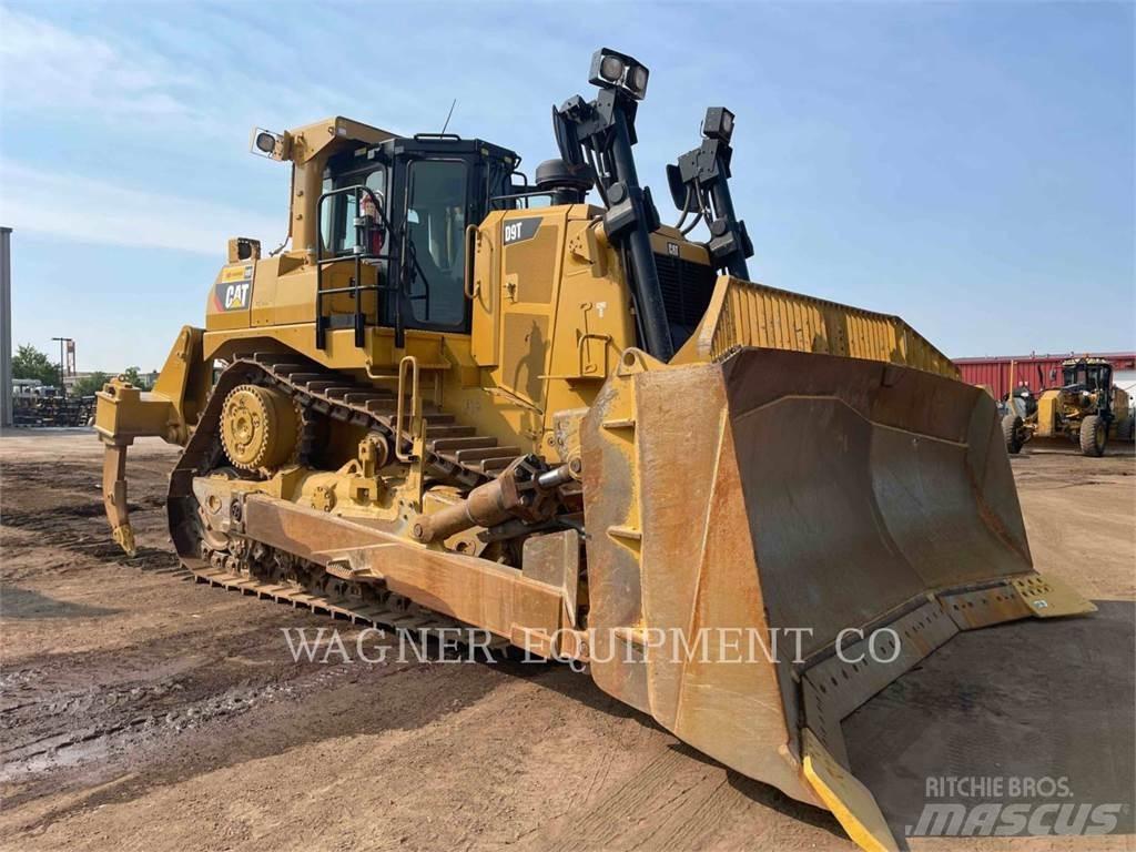 CAT D9T Верижни булдозери
