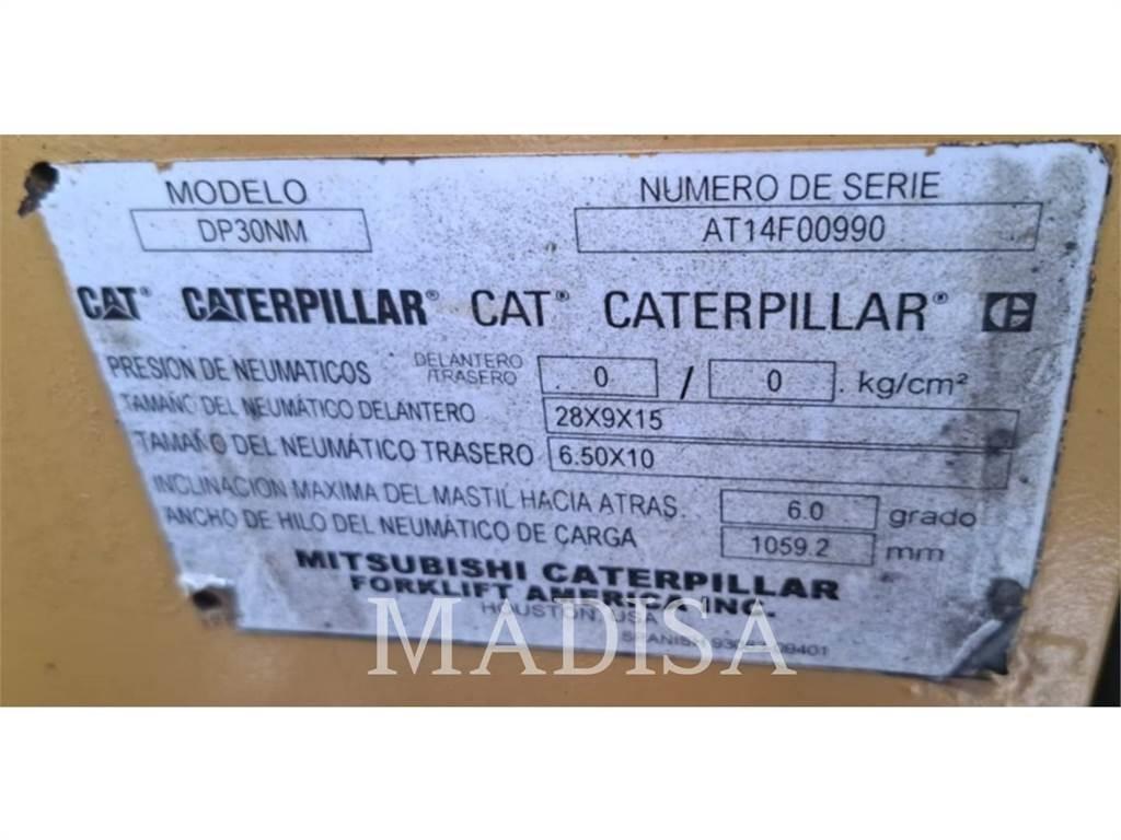 CAT DP30NM5-D Вилични кари-повдигачи - други