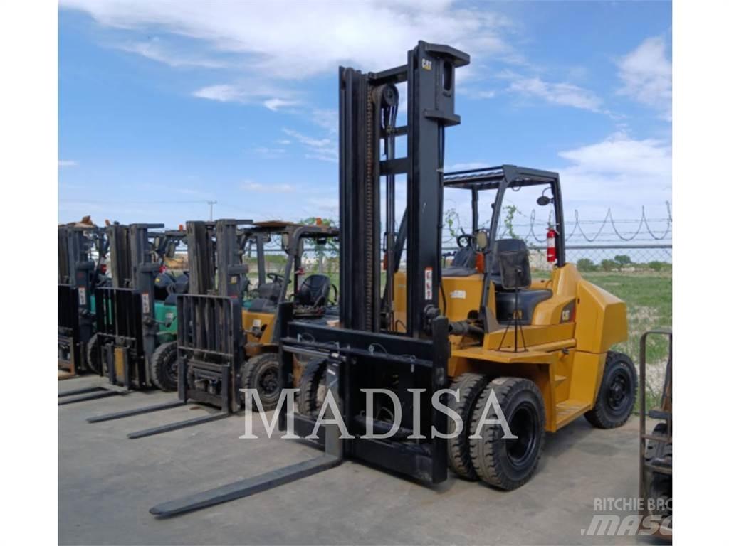 CAT DP70NM Дизелови камиони
