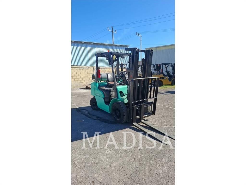 CAT FG25N Вилични кари-повдигачи - други