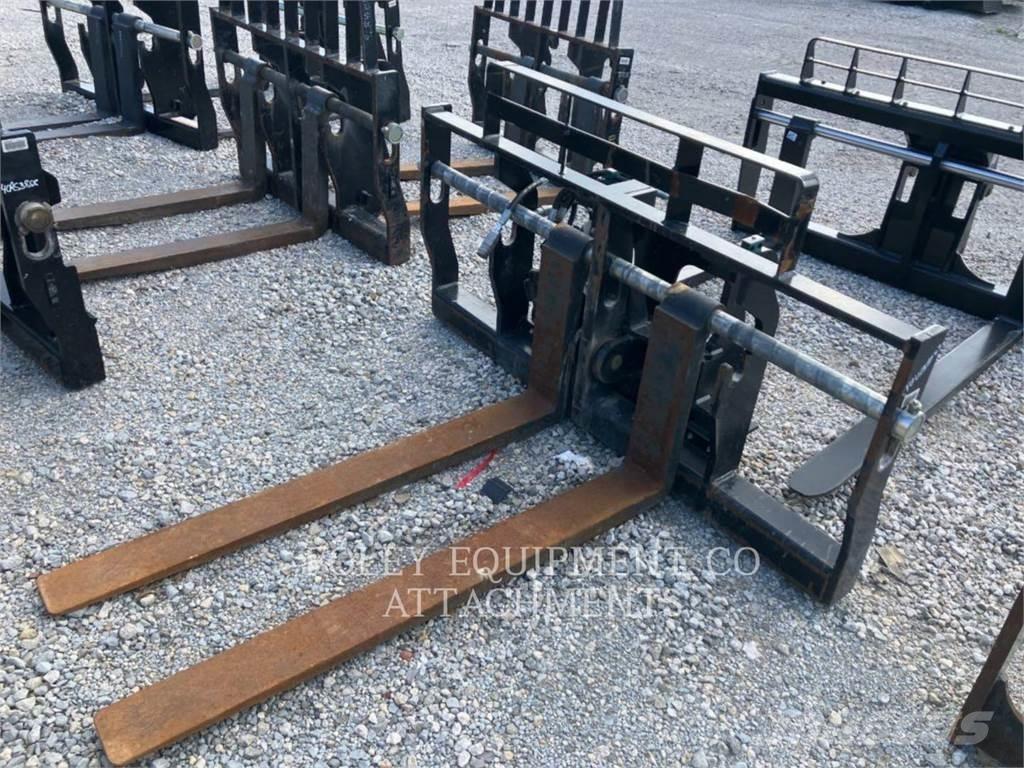 CAT FKTHT60 Телескопични товарачи