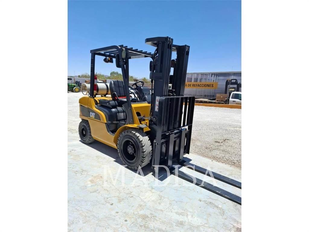 CAT GP30N5 Вилични кари-повдигачи - други