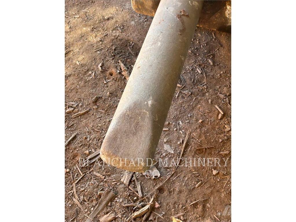 CAT H120GC Чукове/Раздробители
