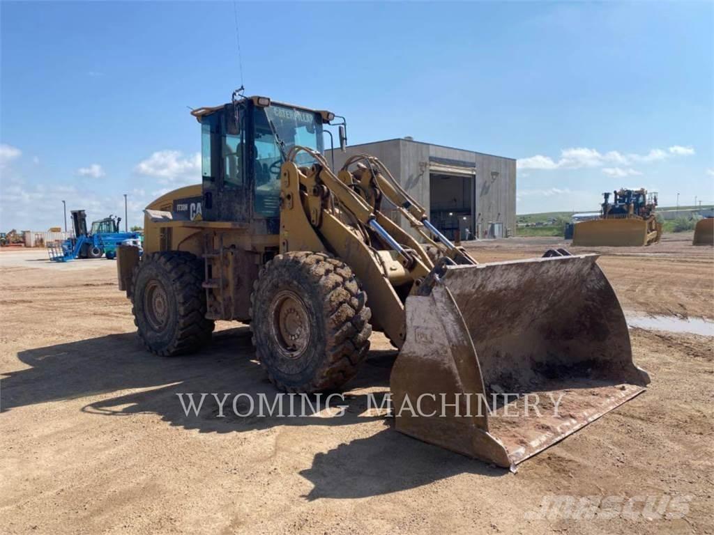 CAT IT38H Колесни товарачи