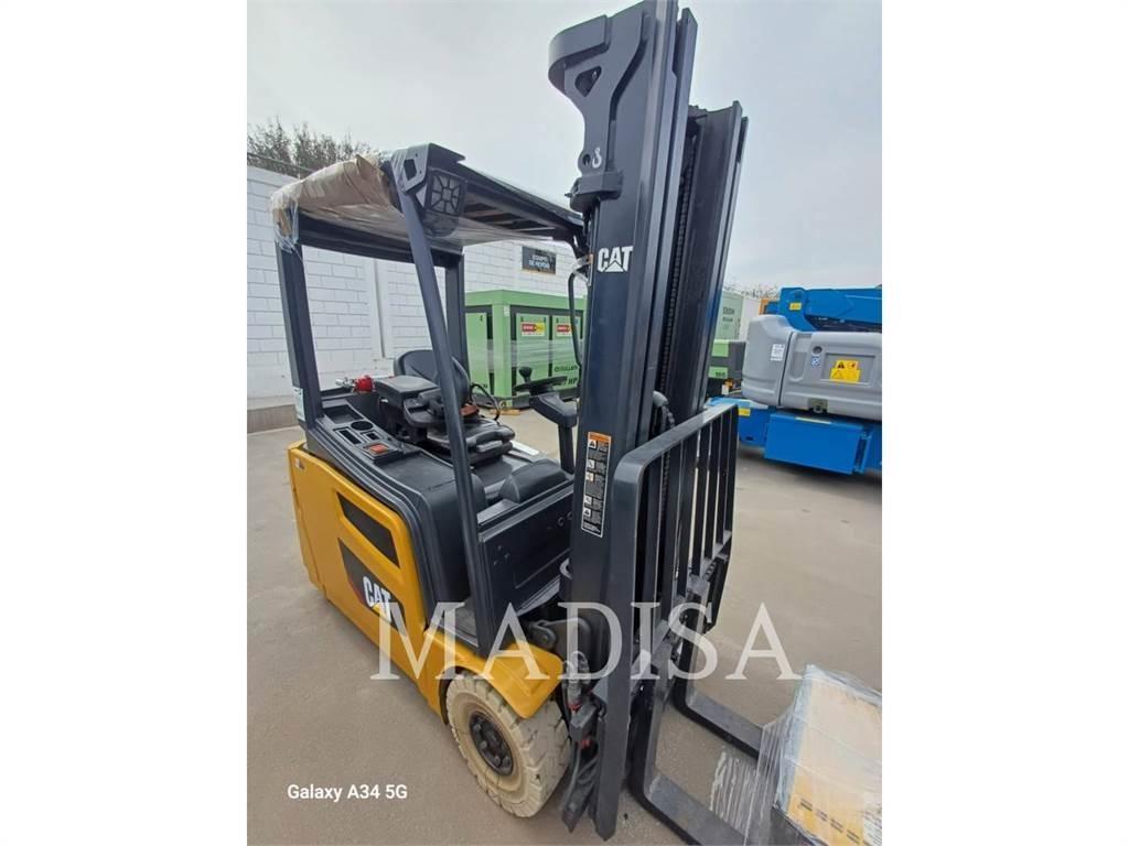 CAT LIFT TRUCKS 2ET3000 Вилични кари-повдигачи - други