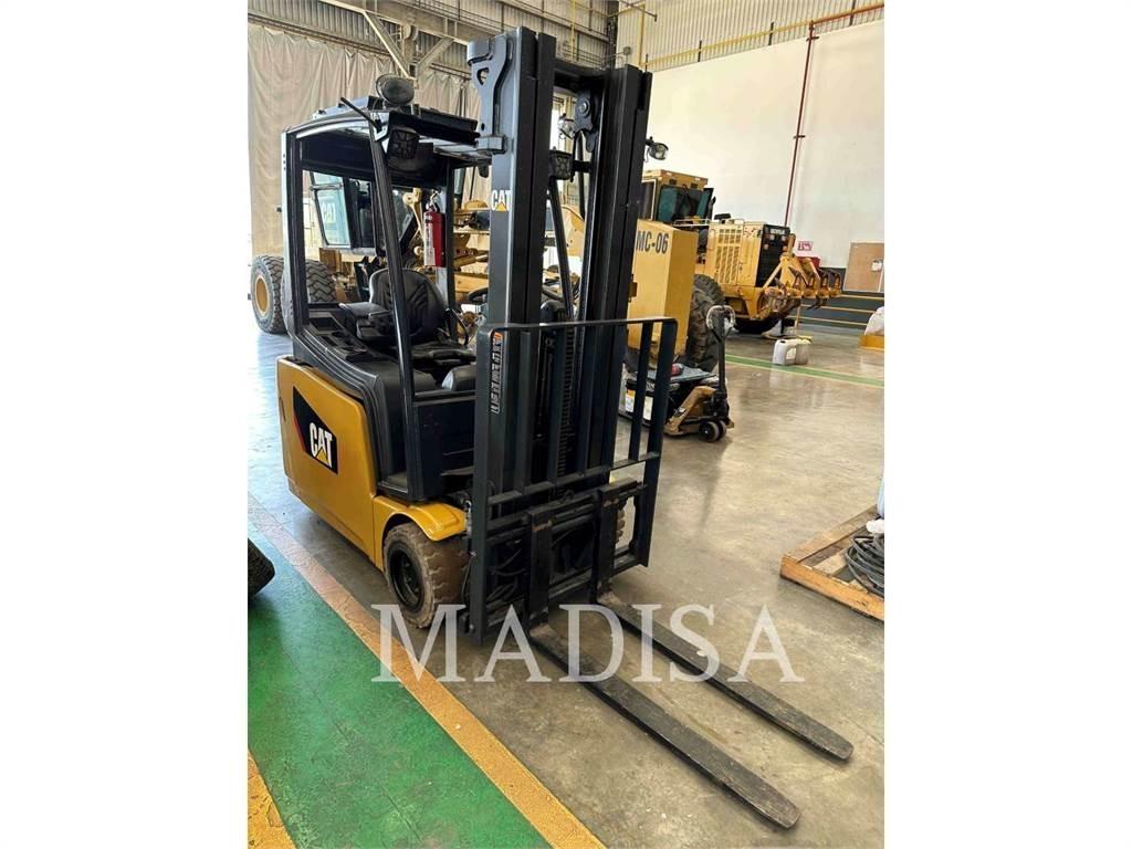 CAT LIFT TRUCKS 2ET4000 Вилични кари-повдигачи - други