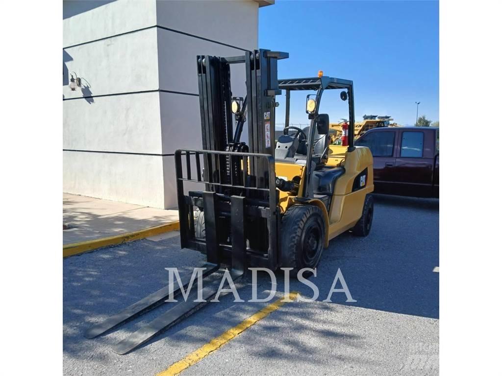 CAT LIFT TRUCKS DP50NM Дизелови камиони