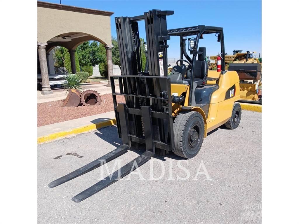 CAT LIFT TRUCKS DP50NM1 Дизелови камиони