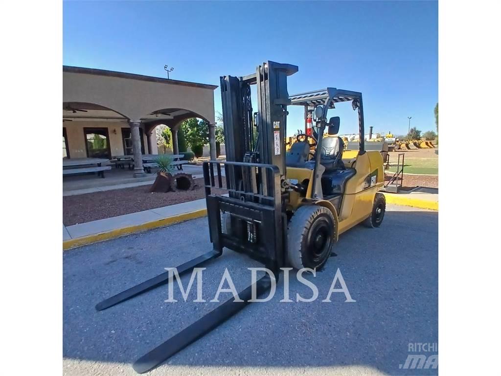 CAT LIFT TRUCKS DP50NM1 Дизелови камиони