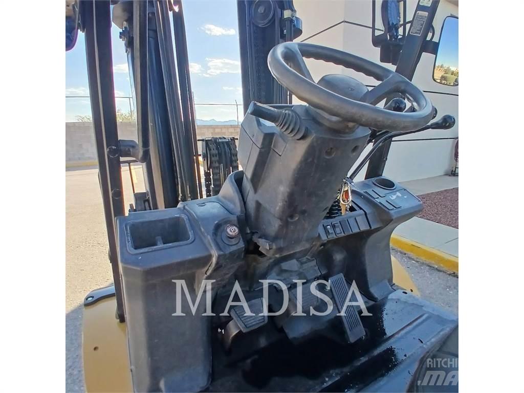 CAT LIFT TRUCKS DP50NM1 Дизелови камиони