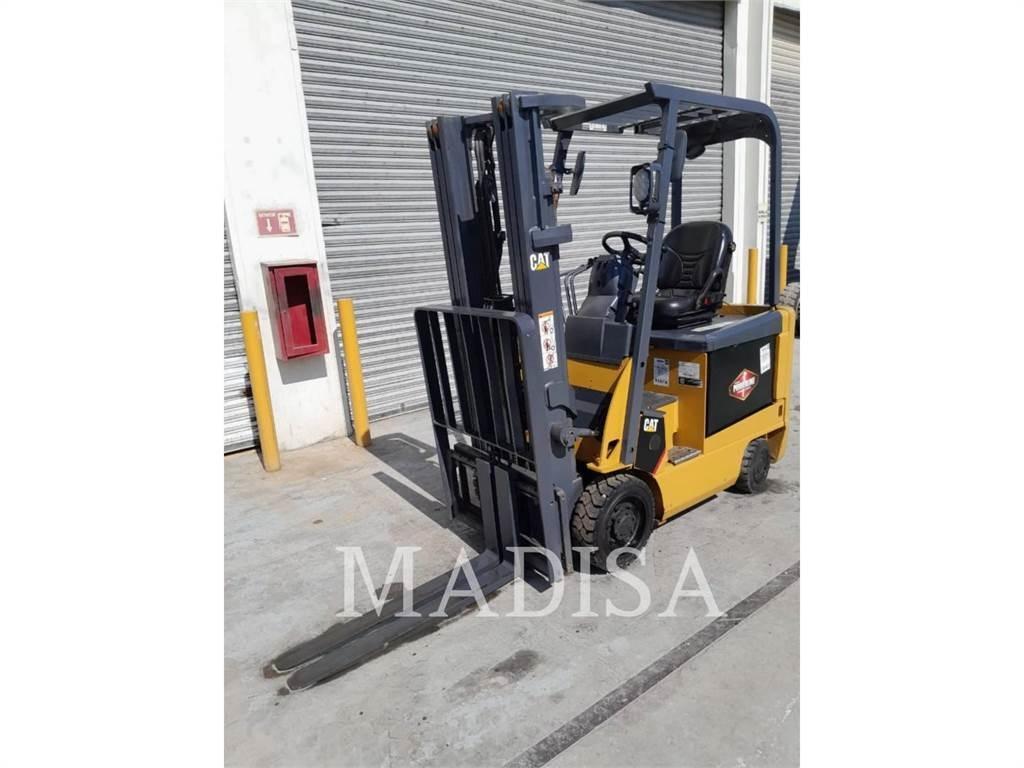 CAT LIFT TRUCKS E3500 Вилични кари-повдигачи - други