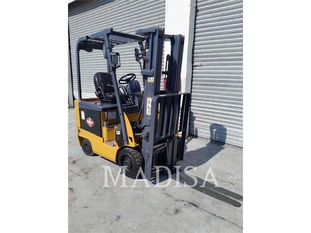 CAT LIFT TRUCKS E3500 Вилични кари-повдигачи - други