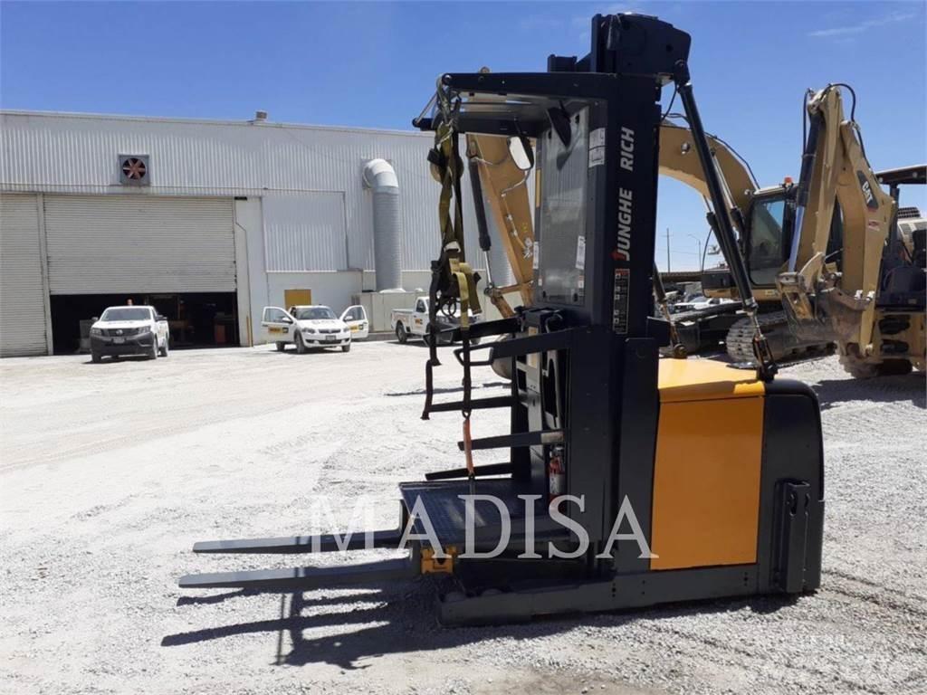 CAT LIFT TRUCKS EKS308 Вилични кари-повдигачи - други