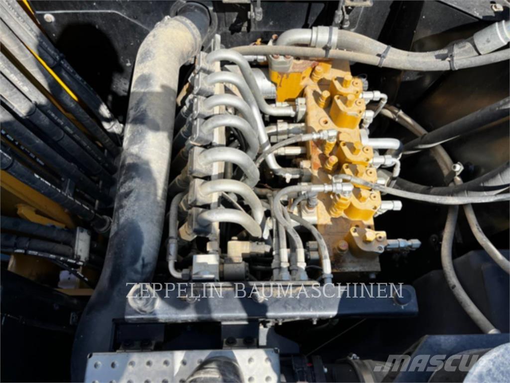 CAT M315F Колесни екскаватори