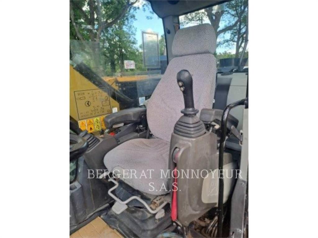 CAT M315F IVC Колесни екскаватори