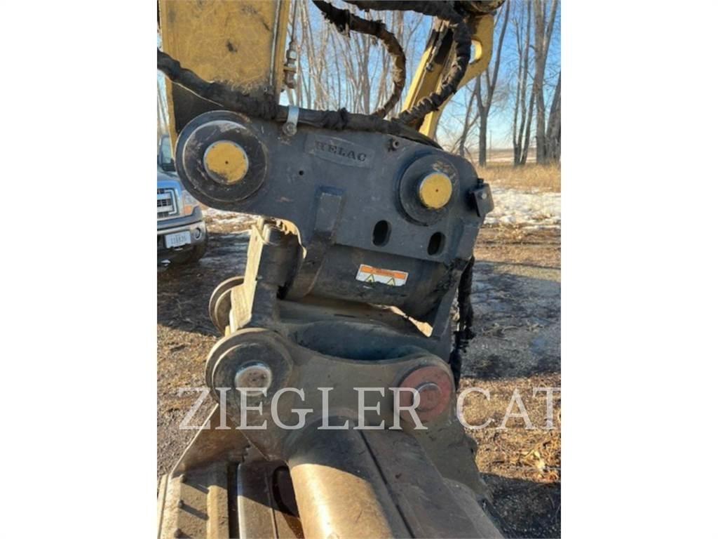 CAT M320F Колесни екскаватори