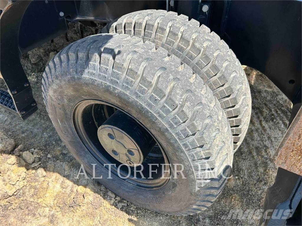 CAT M320F Колесни екскаватори
