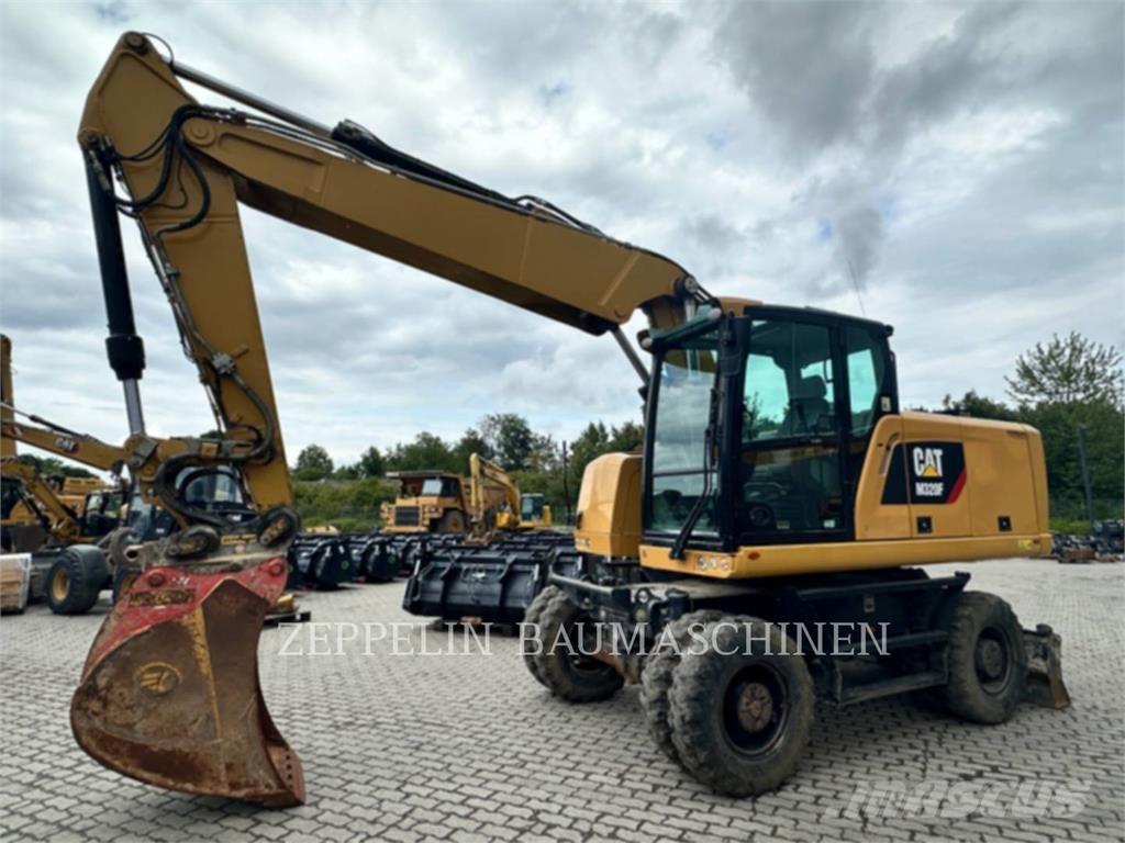 CAT M320F Колесни екскаватори