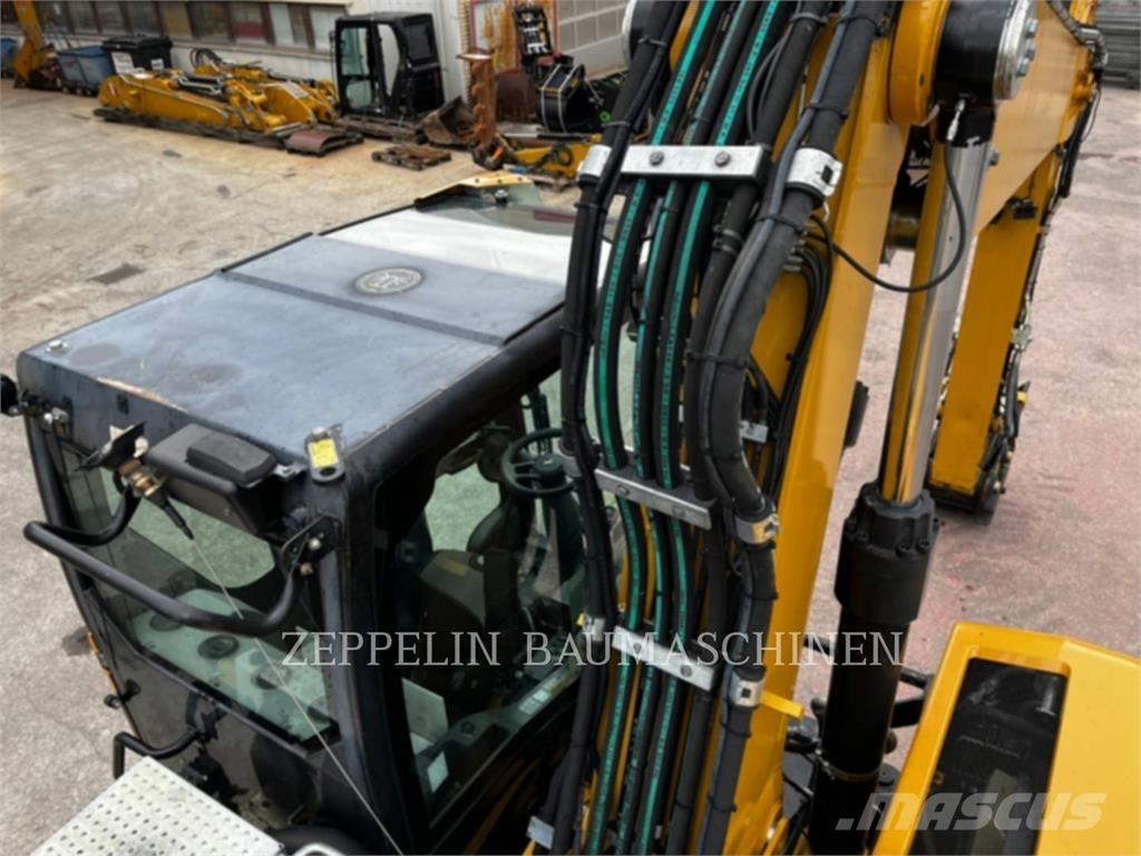 CAT M320F Колесни екскаватори