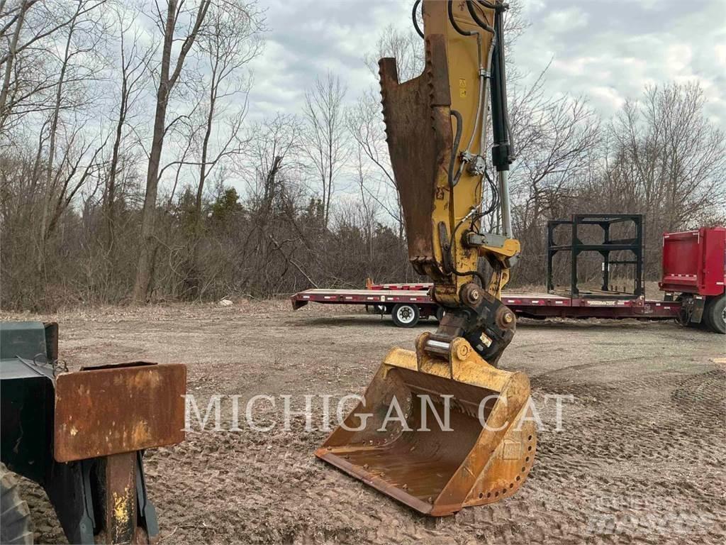 CAT M320F PMTQ Колесни екскаватори