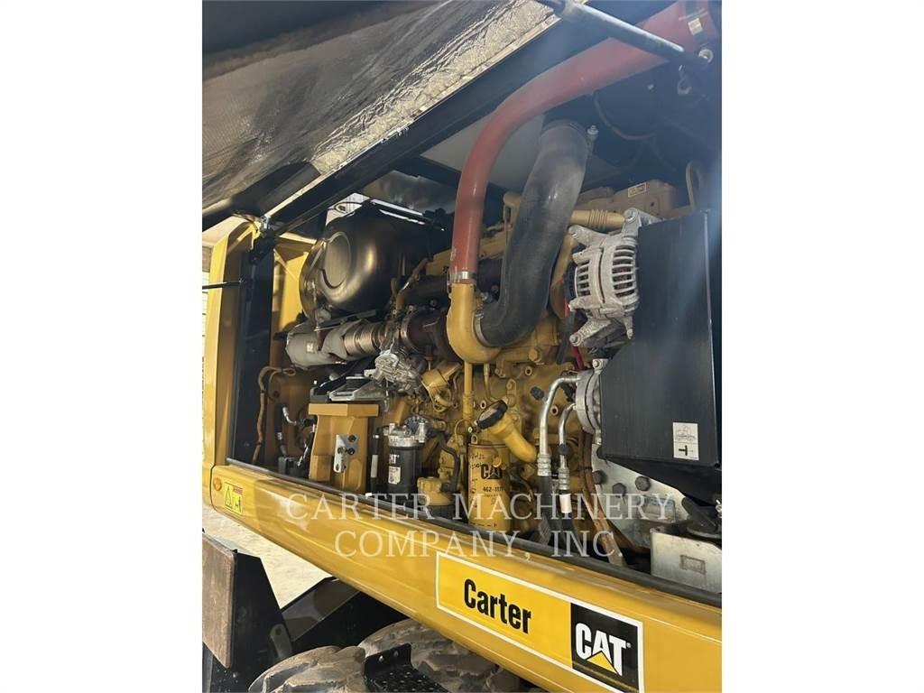 CAT M322F Колесни екскаватори