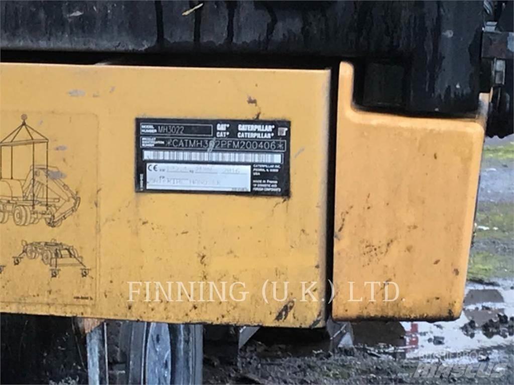 CAT MH3022 Верижен екскаватор