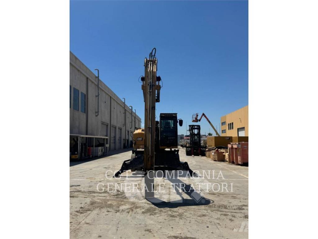 CAT MH3024 Колесни екскаватори