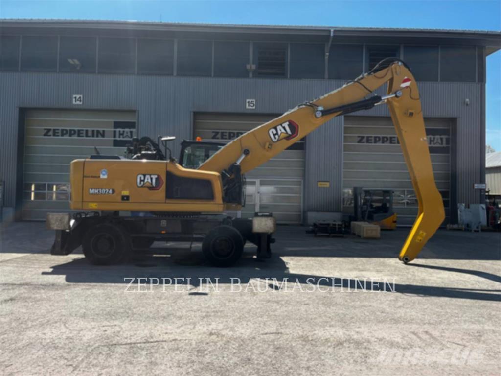 CAT MH3024-06C Багери за разрушаване
