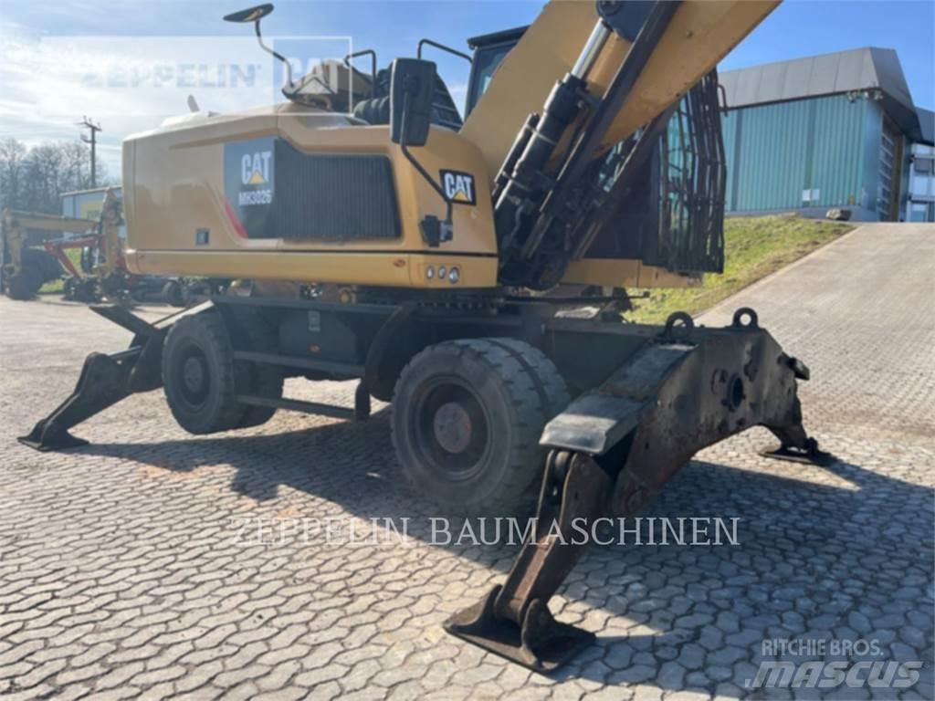 CAT MH3026-06C Багери за разрушаване
