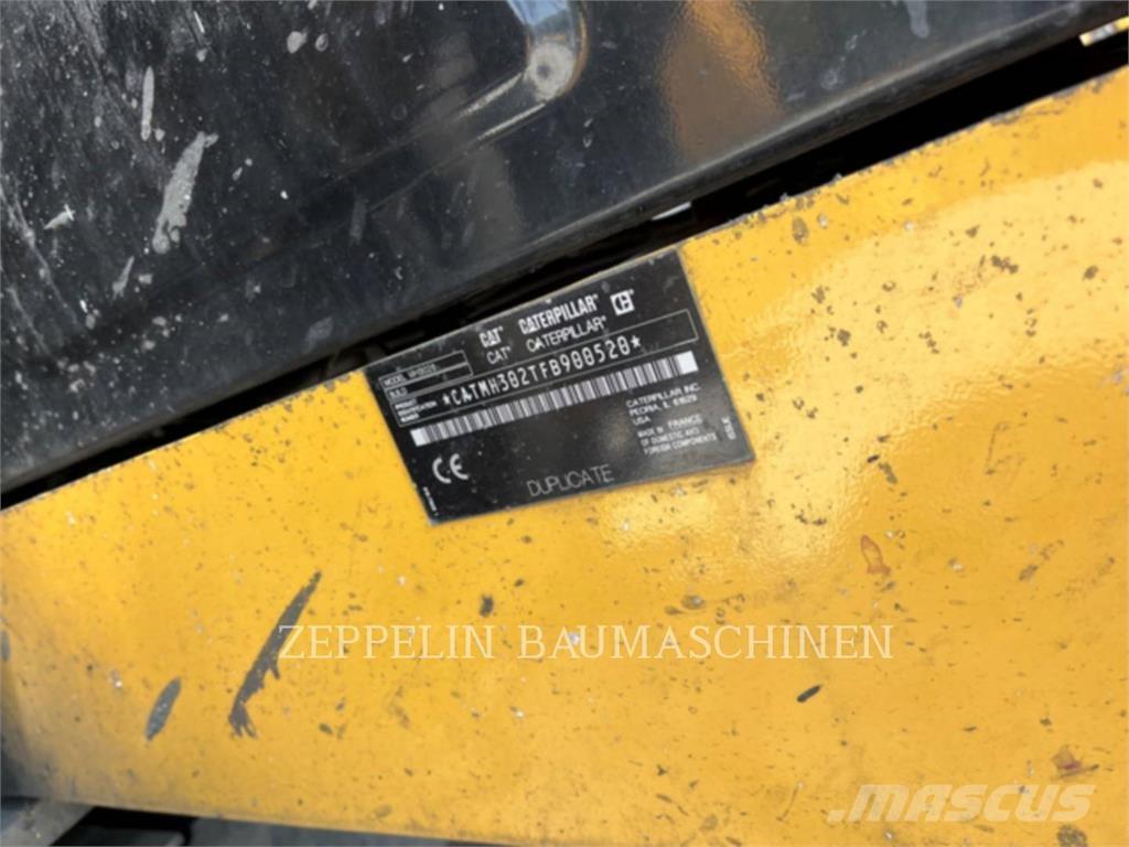 CAT MH3026-06C Багери за разрушаване
