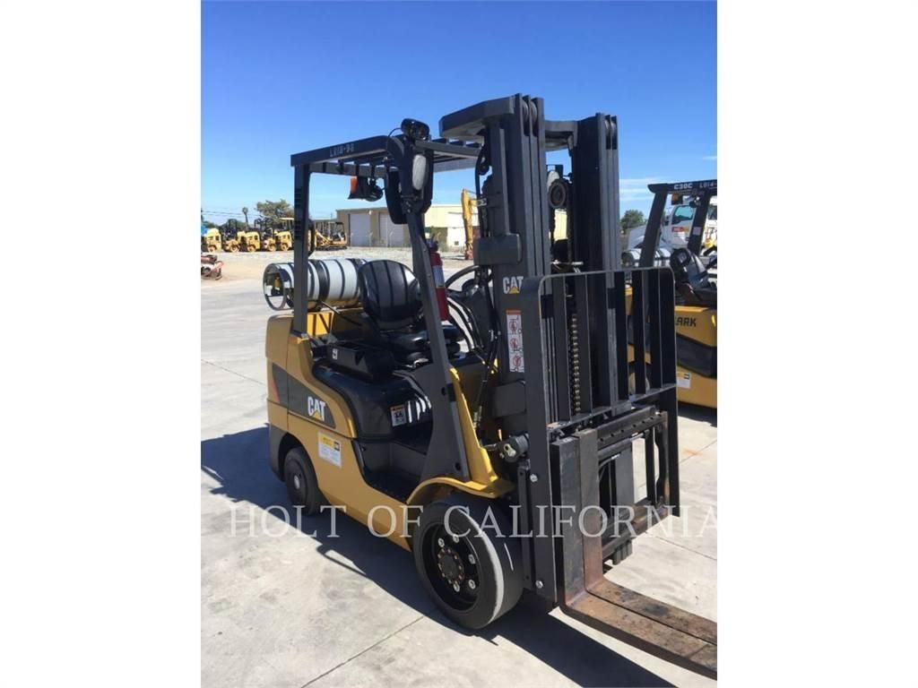CAT MITSUBISHI C6000-LE Вилични кари-повдигачи - други