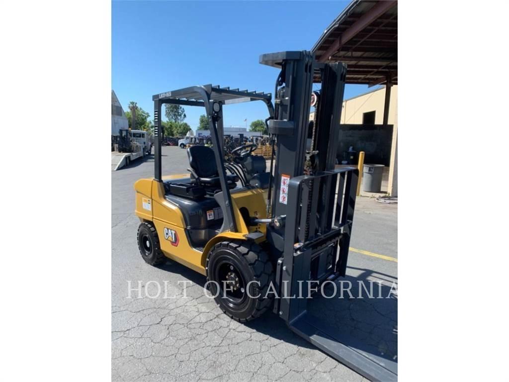 CAT MITSUBISHI DP35N5 Дизелови камиони