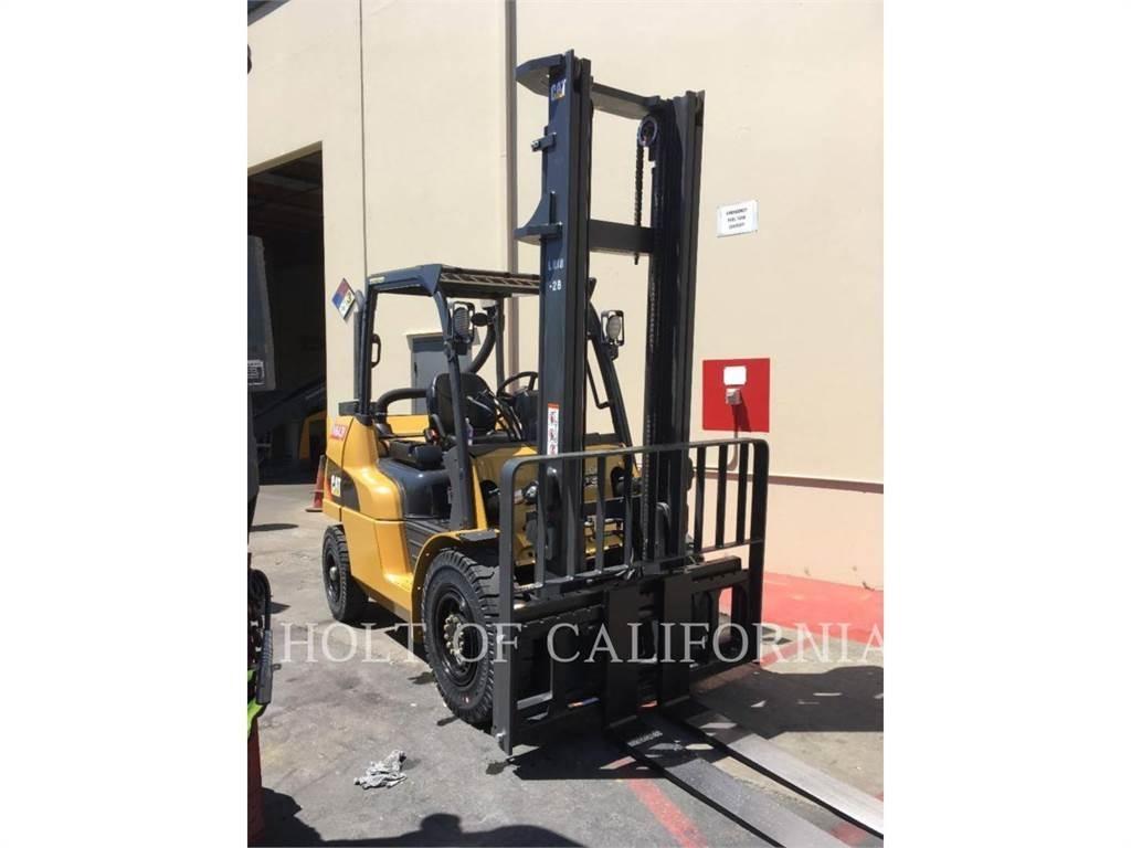 CAT MITSUBISHI DP40N1 Дизелови камиони