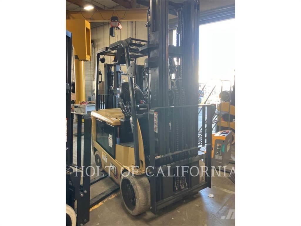 CAT MITSUBISHI EC30LN3 Електрически вилични кари-повдигачи