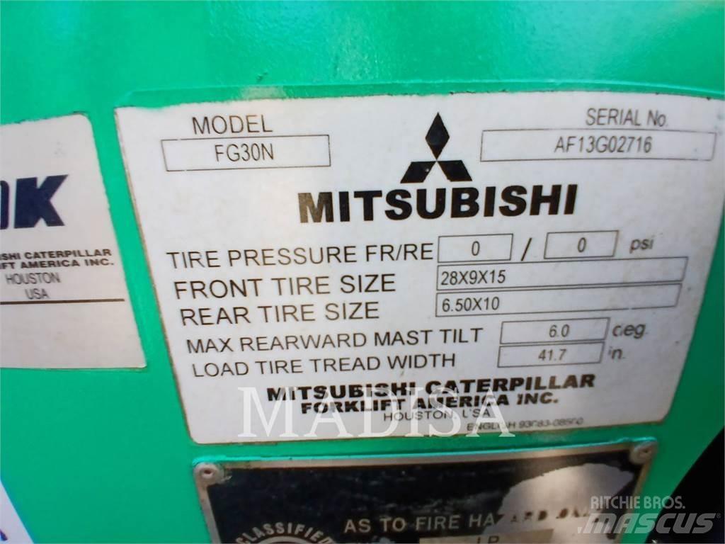 CAT MITSUBISHI FG30N-LP Вилични кари-повдигачи - други